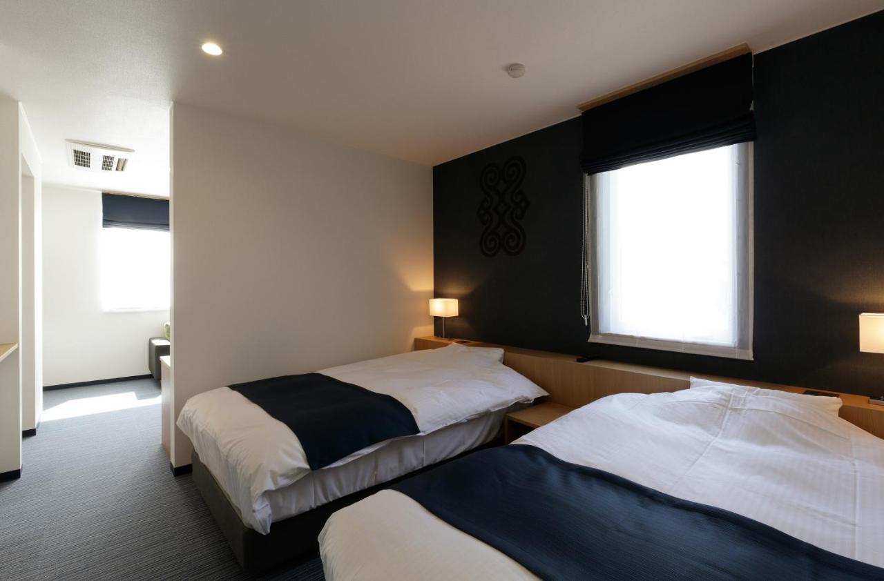 Hotel Reus Асёро Экстерьер фото